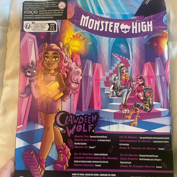 Clawdeen Wolf monster high doll - Picture 6 of 6